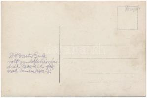 1913 Kecskekő, Piatra Craivii (Királypataka, Craiva); kirándulók vadászok társaságában a várromnál a...