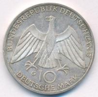 NSZK 1972G 10M Ag "Olimpia-München / Csomó" T:AU,XF patina 
FRG 1972G 10 Mark Ag "Ol...