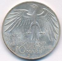 NSZK 1972J 10M Ag "Müncheni Olimpia - Stadion" T:AU,XF patina
FRG 1972J 10 Mark Ag "...