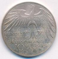 NSZK 1972J 10M Ag "Müncheni Olimpia - Stadion" T:AU,XF patina
FRG 1972J 10 Mark Ag "...
