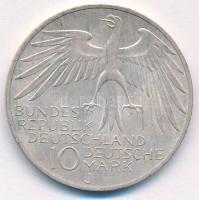 NSZK 1972J 10M Ag "Müncheni Olimpia - Stadion" T:AU,XF patina
FRG 1972J 10 Mark Ag "...