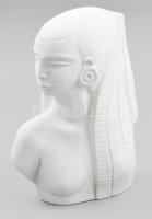 Világhy Árpád (1960- ): Egyiptomi nő, biszkvit porcelán, jelzés nélkül, kis kopottsággal, m: 22,5 cm