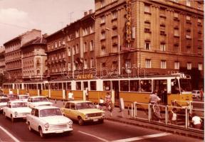 10db színes fotó villamosainkról