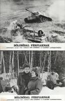 cca 1977 ,,Bölcsődal férfiaknak című szovjet film jelenetei és szereplői, 17 db vintage produkciós filmfotó ezüst zselatinos fotópapíron, a használatból eredő (esetleges) kisebb hibákkal, 18x24 cm