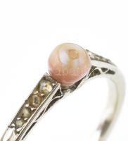 Arany (Au) 14K gyűrű apró gyémántokkal, gyönggyel, jelzett, méret: 52, bruttó: 1,6 g