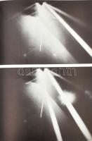 Kepes György: A látás nyelve. Bp., 1979, Gondolat, 253 p. Gazdag fekete-fehér képanyaggal illusztrál...