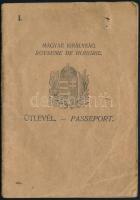 1925 A Magyar Királyság fényképes útlevele, benne bélyegzésekkel