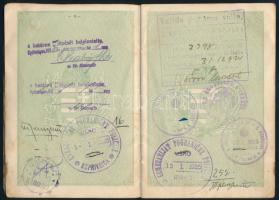 1925 A Magyar Királyság fényképes útlevele, benne bélyegzésekkel