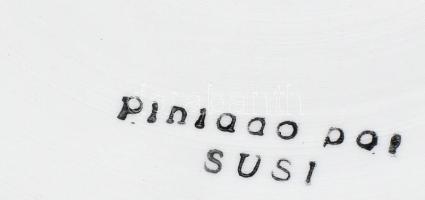 Spanyol tűzmadár mintás faitál. Jelzéssel, kis kopással, d: 26 cm