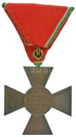1939. "Magyar Bronz Érdemkereszt" bronz kitüntetés, eredeti mellszalagon T:XF 
Hungary 19...