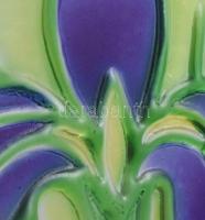 Szecessziós üveg hasábváza. Formába öntött, egyik oldalán színezett tulipán mintás téglatest alakú v...