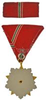 1966. "Szocialista Hazáért Érdemrend" zománcozott bronz kitüntetés mellszalaggal és szalag...