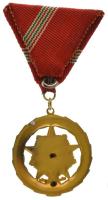 1957. "Kiváló Szolgálatért Érdemérem" aranyozott, ezüstözött, zománcozott kitüntetés mells...
