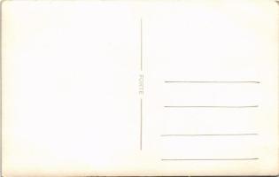 Budapest (?), Női fodrász, speciál pedikűr. photo (EK)