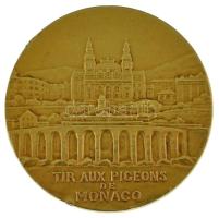 Monaco 1939. "Monaco-i galamblövészet" kétoldalas, peremén jelzett Au emlékérem, hátoldalán "20 Février 1939 - Grande Poule d'Essai" gravírozással, "OR" anyagjelzéssel (22,48g/0.585/36mm) T:AU,XF ph. Monaco 1939. "Tir Aux Pigeons de Monaco" double-sided, Au medallion, hallmarked on the edge, with "20 Février 1939 - Grande Poule d'Essai" engrave on the back, with "OR" material mark (22,48g/0.585/36mm) C:AU,XF edge errors