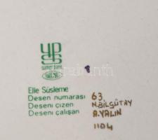 Török virágmintás dísztál, jelzéssel, hibátlan, d: 25 cm