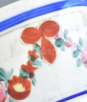 2 db kézzel festett komabögre. Jelzés nélkül, XIX. sz. kis kopással d: 12 cm, 11 cm