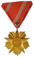 1949. "A Magyar Népköztársasági Érdemrend V. fokozata" zománcozott, aranyozott bronz kitün...