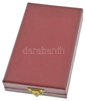 1964. "Munka Érdemrend" arany fokozata, zománcozott bronz kitüntetés mellszalagon, szalags...