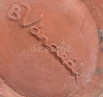 B. Várdeák Ildikó (1929-2013): Repesztett mázas váza. Egyedi készítésű, alján masszába karcolt jelzé...