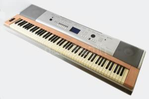 Yamaha portable grand dgx-620 elektromos zongora, működik