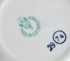 Cseh antik historizáló mintás teás készlet, 4 személyes, matricás, klf jelzésekkel, kopással, sérülé...