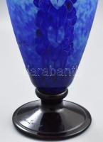 Verrerie Schneider Art Deco váza. Myrtilles sorozat. Többrétegű, savmaratott, kékes színű öntött üve...