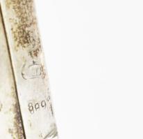 Szecessziós aranyozott ezüst (Ag) táska keret. Áttört, virág mintás, lánccal, Jelzett 20 cm, 160 g