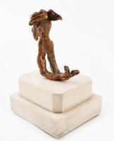 Salvador Dalí (1904-1989): A győzelem angyala. Bronz, jelzett, számozott (709), kő talapzaton. m: 11...