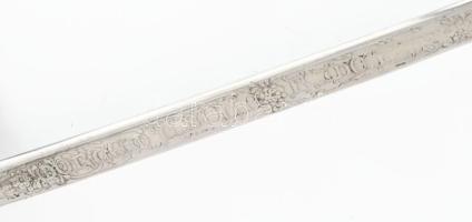 1904M lovassági tiszti szablya. Extra változat, gazdagon díszített, egyedi, áttört mintás kosárral, ...