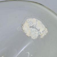 Cseh öntött üveg kínáló, anyagában színezett, lekopott címkével, minimális kopottsággal, 35x18x9 cm