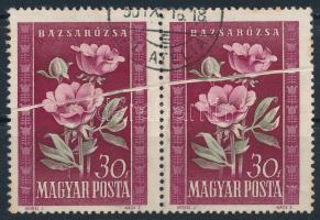 1950 Virág I. 30f pár nagy papírránccal / Mi 1112 with paper crease