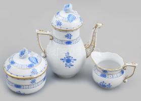 Herendi kék Waldstein mintás kávés szervírozó készlet 3 darabos: kanna cukortartó, tejkiöntő. Kézzel festett, jelzett, cukortartó rózsán apró lepattanással. Kanna m: 18 cm