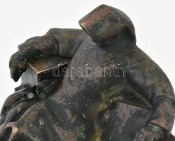 Anonymus. Bronz szobor, a városligeti Anonymus-szobor kicsinyített mása, márvány talapzaton. Kopássa...