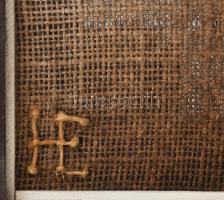 HE jelzéssel: Geometrikus textil kép, keretezve, jó állapotban, 75x75 cm