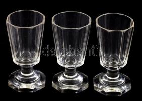 3 db antik biedermeier borospohár csiszolt, hatszög formájú m: 13 cm