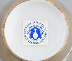 Iris porcelán Szeged historizáló jelenetes váza, jelzéssel, kis kopottsággal, m: 17,5 cm