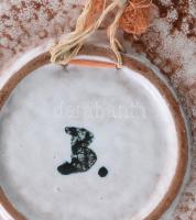 Bod Éva? (1924-2004): Geometrikus mintás falitál. B Jelzéssel, kis kopással, hajszálrepedéssel, d: 1...