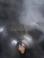 Izsépy Margit: Afrikai nő. Kerámia, jelzéssel, kis lepattanással, m: 25 cm