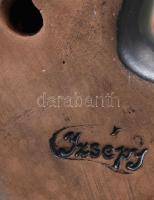 Izsépy Margit: Afrikai nő. Kerámia, jelzéssel, kis lepattanással, m: 25 cm