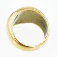 14 K arany (Au) gyűrű modern designnal, méret: 55. Jelzett, mesterjegyes, 13,76 g m: 13 mm