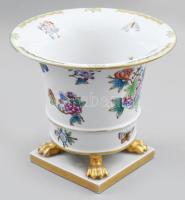 Herendi Viktória mintás talpas kaspó, oroszlánlábas, kézzel festett, jelzett, kis kopással, m: 18 cm, d: 20,5 cm