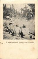 A Jászkunhuszárok gépfegyverei munkában. A 13. huszárezred özvegyei és árvái javára / WWI Hungarian military (EB)