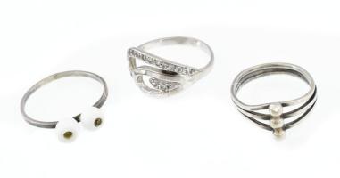 Ezüst(Ag) gyűrű, 3 db, jelzéssel és jelzés nélkül, deformációval, bruttó: 5,7 g