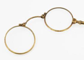 Arany (Au) 14 lornyon, jelzett, kis horpadással, nehezen nyílik, bruttó: 26,7 g