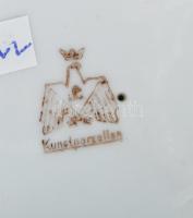 Nagy méretű német porcelán papagáj, jelzéssel, sérülésekkel, m: 29,5 cm