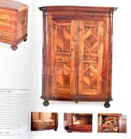 Dorotheum árverési katalógus, antikvitások témában, 357 oldal, 2020