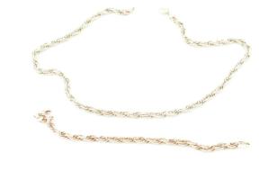 Ezüst(Ag) csavart nyaklánc és karkötő, jelzett, h: 18 és 45 cm, nettó: 37,2 g