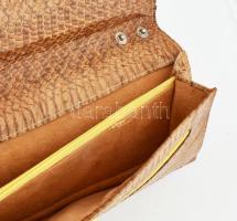 Kígyóbőr táska 25x13 cm