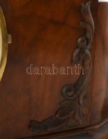 Westminster dallamot is játszó felesütős, ingajáratos kandallóóra. Faragott fa, jelzés nélkül,működő...